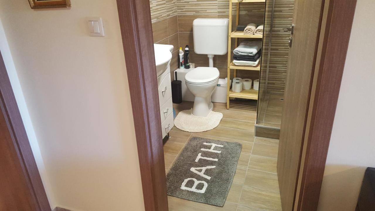 Gyöngyvirág Apartman Keszthely Exterior foto