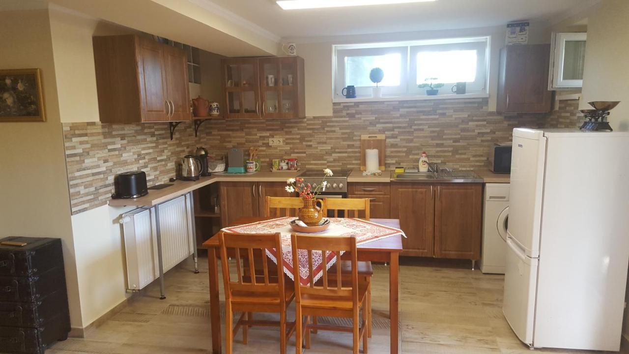 Gyöngyvirág Apartman Keszthely Exterior foto
