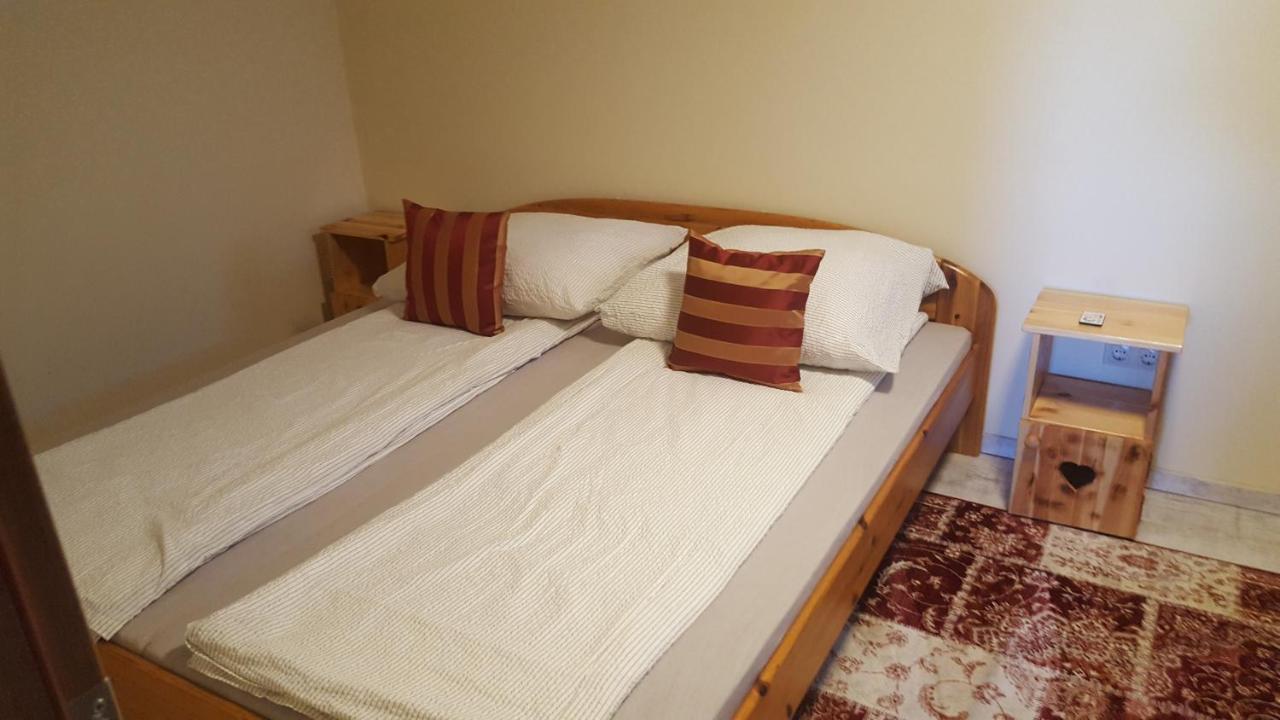 Gyöngyvirág Apartman Keszthely Exterior foto